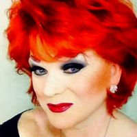 Joy Peters – Die Frau mit den roten Haaren – Travestie Soloprogramm